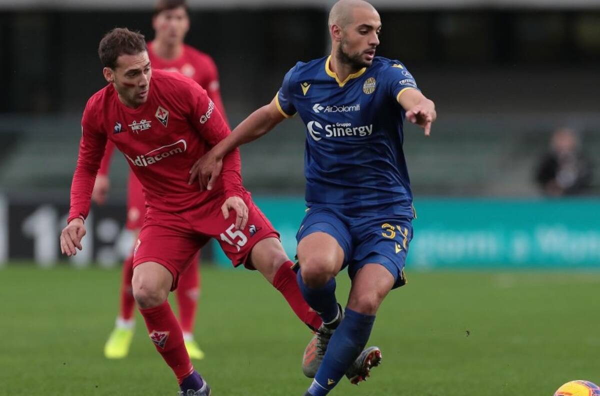 Con gol de Di Carmine, Verona venció al Fioretina de Erick Pulgar