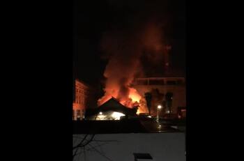 VIDEO | Así se vivió el incendio en la construcción del nuevo Hospital del Salvador en Providencia