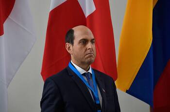 Serie "El Presidente" muestra supuesto arreglo del sorteo de la Copa América 2015