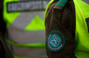 "Un joven herido y tendido en la vía”: Registran violenta balacera en pleno centro de Santiago