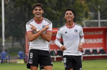 VIDEO | Esperanza de gol: la joya argentina de Colo Colo anotó nuevo golazo