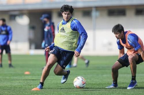 “Me fui de Colo Colo porque tuve varios problemas; la U estaba mucho más cerca y podía hacer todo”