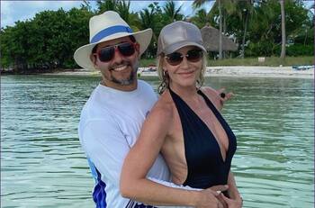 Con chapuzón de su hijo, Benjamín: Marcela Vacarezza y Rafael Araneda muestran sus vacaciones con sus hijos en lujoso hotel de México