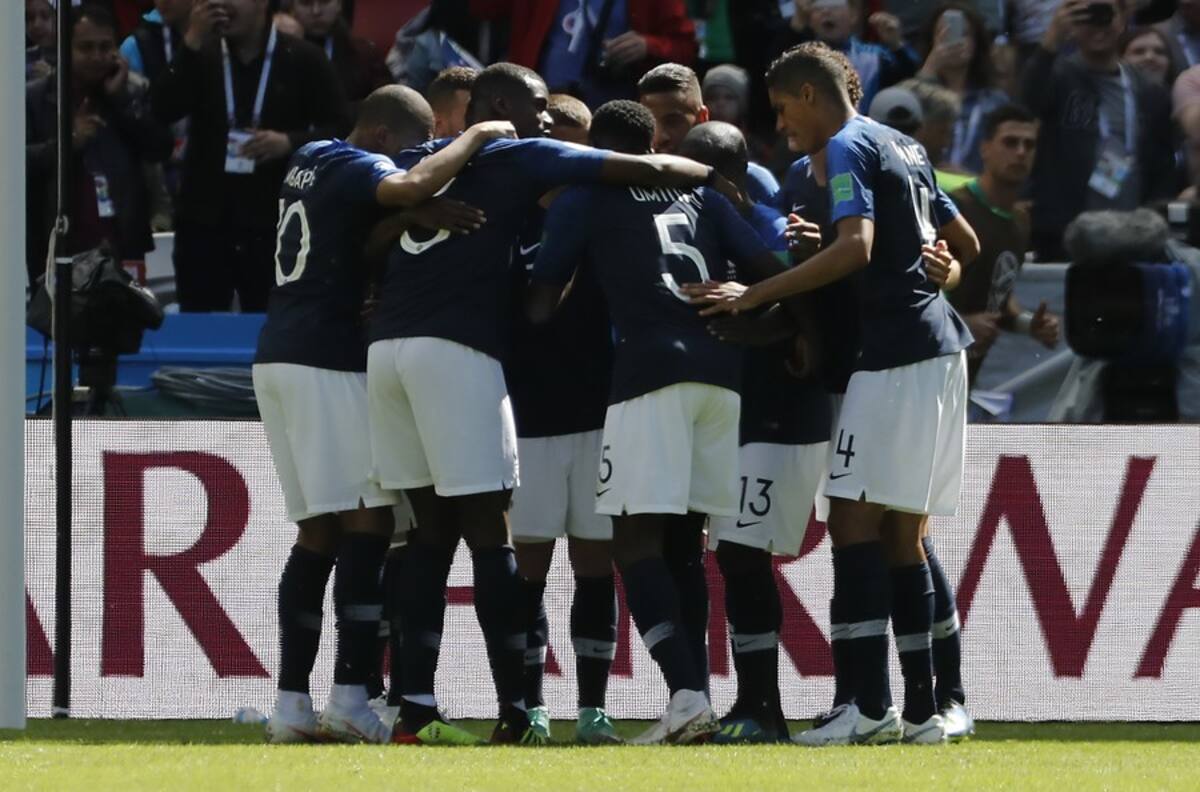 Francia vs. Perú: Formaciones, horario y TV