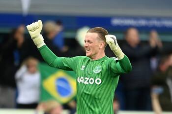 VIDEO| Impresionante: La gigantesca atajada de Pickford en el angustiante triunfo del Everton