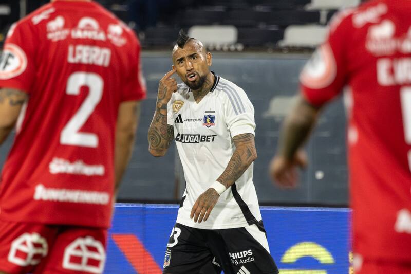 en duelo de Colo Colo frente a Ñublense por la Liga de Primera 2025. Foto: Felipe Escobedo