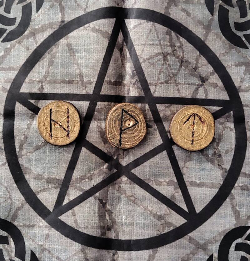 Esta semana son: Hallagaz, Wunjo y Tyr.