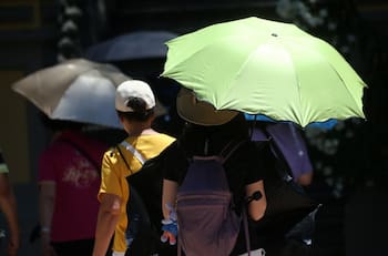 Temperaturas superarán los 30 grados: Revisa cómo estará el tiempo en Santiago este lunes