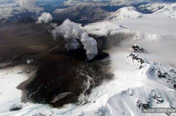Por actividad sísmica: Sernageomin realiza monitoreo preventivo del Volcán Hudson en Aysén