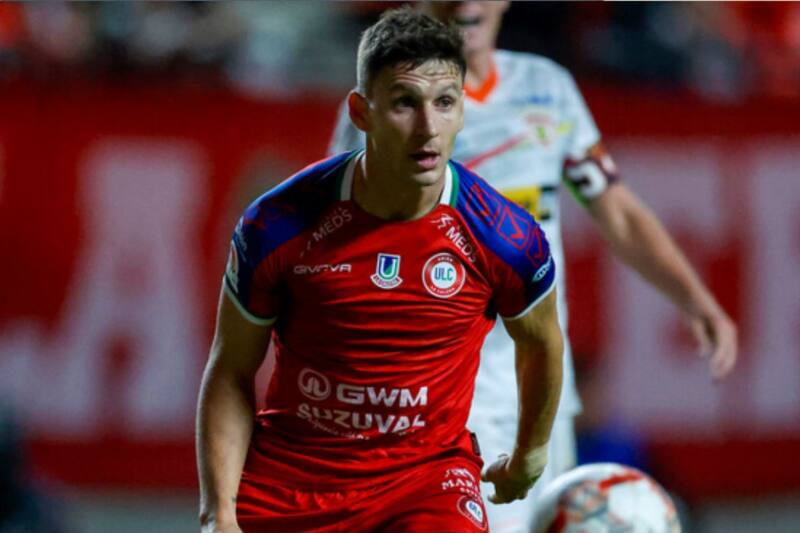 Se va de Unión La Calera.