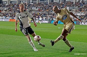 Thomas Rodríguez debuta como titular en España gracias a la confianza total de un ex Premier League