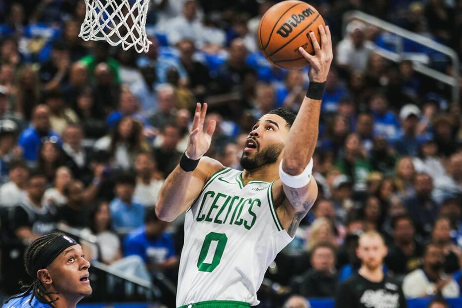 Jayson Tatum y los campeones defensores se enfrentan a los Knicks. Foto: X Boston celtics.