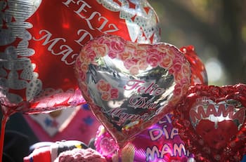 Día de la Madre: Estos son los productos que más compran los chilenos y el monto que destinan