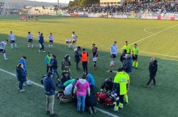 “Reaccioné en la ambulancia”: Dramático relato de jugador que se desvaneció en pleno clásico