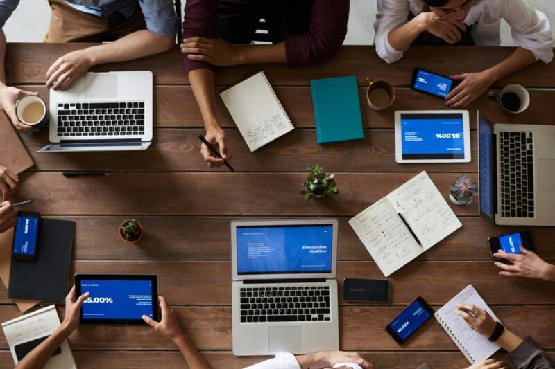 Confirman que reconocida empresa nacional de análisis de datos formará parte de gigante europea.