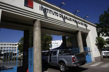 ISP afirmó que nueva cepa británica de coronavirus no se ha manifestado en Chile