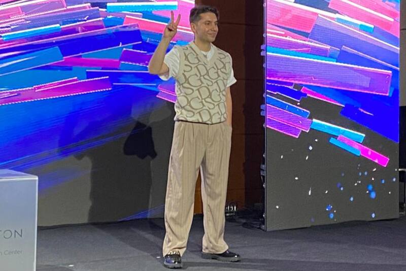 Conferencia de prensa de Fabrizio Copano/ TiempoX