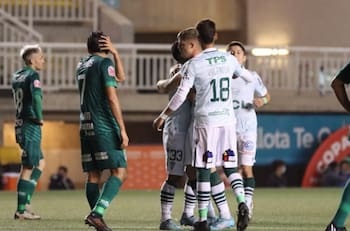 Santiago Wanderers goleó a La Higuera y avanzó a la tercera ronda de la Copa Chile