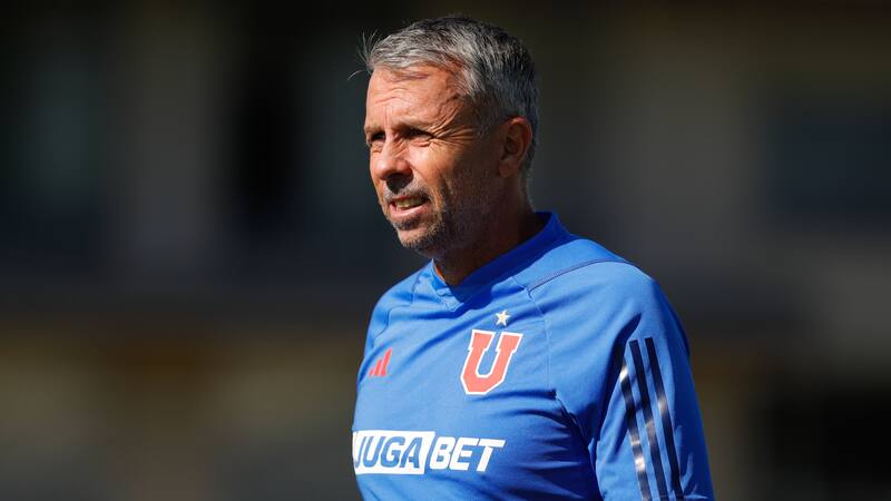 Gustavo Álvarez es entrenador de la U.