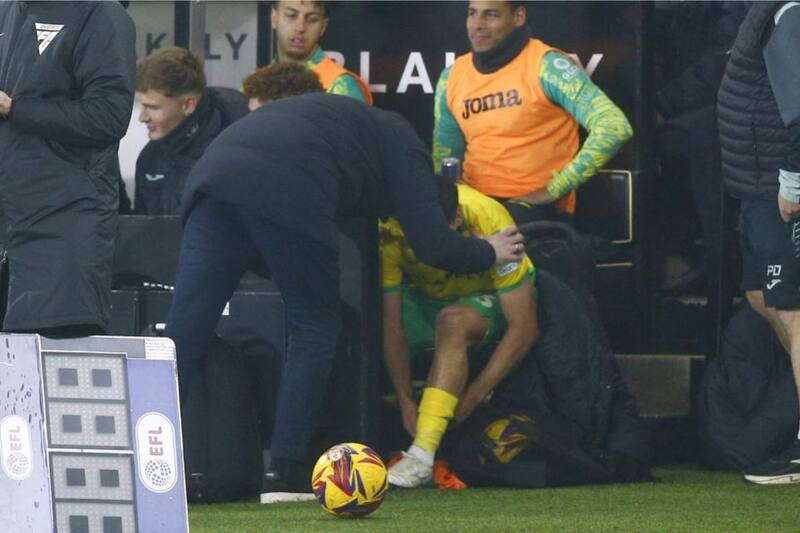 El chileno salió algo ofuscado del partido ante el Millwall, pero el DT de Norwich City quedó muy satisfecho con su actitud.