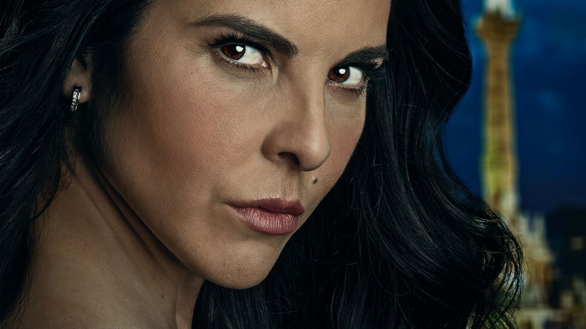 Kate del Castillo adelanta el renovado rol de Teresa en la nueva temporada de "La reina del sur": "Entrenó a su hija como si fuera una mini Teresa"