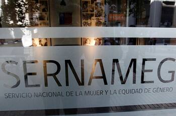 Ofrecen sueldos de $1.599.000: SernamEG publica ofertas de trabajo