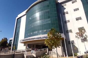 Encontraron muerto a funcionario del Hospital Regional de Concepción al interior de un baño del recinto