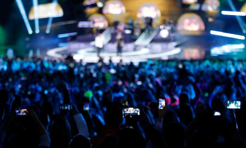 El público de la Quinta Vergara en el Festival de Viña / Créditos: Aton