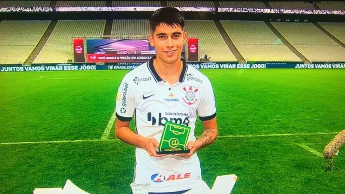 La asistencia de Ángelo Araos que lo coronó como figura del Corinthians.