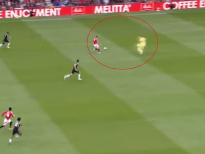 VIDEO | ¡Pero qué quiso hacer! La evitable expulsión de Dibu Martínez en Aston Villa