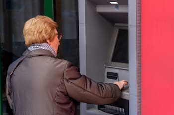 IPS paga hasta $165.000 mensuales a madres pensionadas: consulta con tu RUT si eres beneficiaria