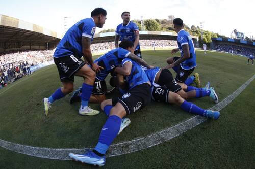 tras ganarle a Audax Italiano en Talcahuano. Foto: Agencia Aton.
