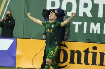 VIDEO | Felipe Mora anotó agónico gol que llevó la final de la MLS al tiempo extra