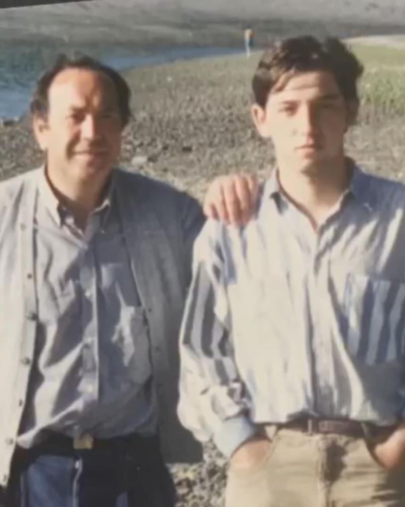 Rodrigo Vera se despide de su padre, Alipio Vera