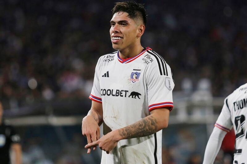 rechazó la oferta de Boca Juniors y seguirá en Colo Colo esta temporada.