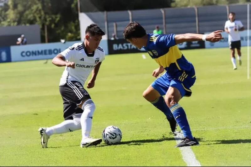 El delantero tiene contrato hasta 2027 en Colo Colo.