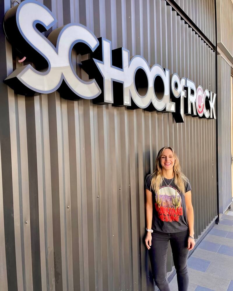 Cantante, guitarrista, compositora y directora musical de School of Rock.