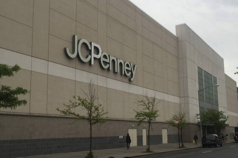 La cadena de centros comerciales debió tomar una radical decisión para adaptarse al mercado.