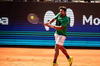 Increíble: tenista chileno que había vuelto del retiro será suspendido seis meses por un “olvido”