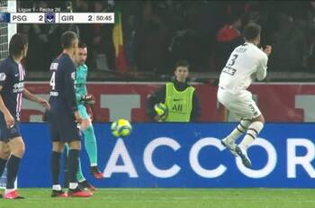 El garrafal error del portero del PSG que terminó en un gol para Bordeaux