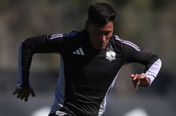 “Lo estoy siguiendo”: Fernando Ortiz confirma interés por delantero de Colo Colo Sub 18