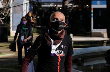 Analista político y eventual renuncia de Rodrigo Rojas Vade: “Se le agotan los caminos”