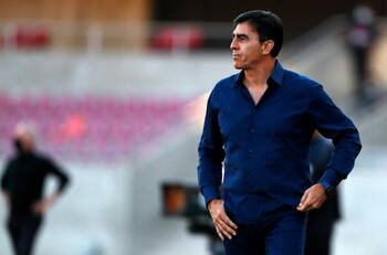 Radical: Gustavo Quinteros cambiará medio equipo de Colo Colo para el duelo ante Audax Italiano