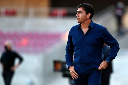 Radical: Gustavo Quinteros cambiará medio equipo de Colo Colo para el duelo ante Audax Italiano