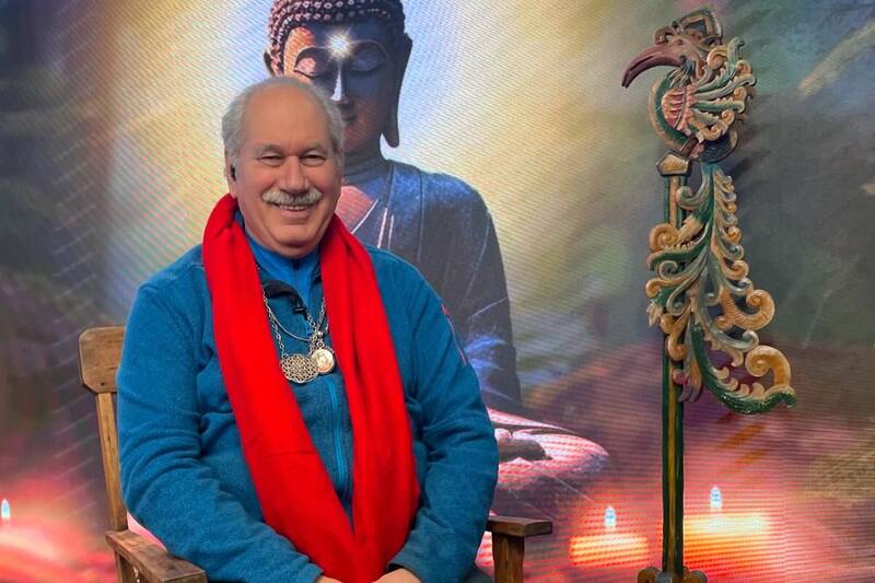 presentó sus consejos para cada signo en este mes que comienza