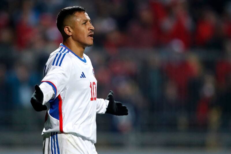 Alexis Sánchez se perderá el duelo de La Roja ante Uruguay.