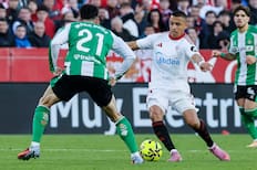 Así evaluaron a Alexis Sánchez en la derrota del Sevilla ante el Betis: “Le puso muchas ganas, pero...”