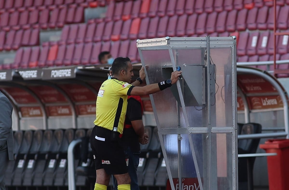 Los árbitros designados para los ocho partidos de la fecha 11 del Campeonato Nacional