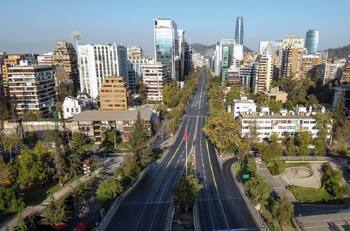 Estas son las diez comunas con más casos de Covid-19 en Chile