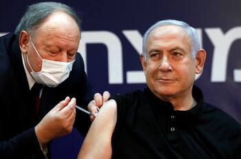 Israel cedió datos de sus pacientes y aceptó sobreprecios a cambio de inmunizar a su población